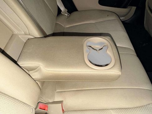 Used 2013 Chrysler 200 Touring image 23