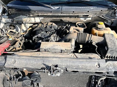 Used 2014 Ford F150 XLT image 12