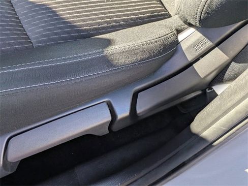 Used 2022 Mitsubishi Outlander ES image 21