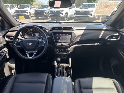 Certified 2021 Chevrolet TrailBlazer ACTIV w/ Technology Package AWD/4WD image 13
