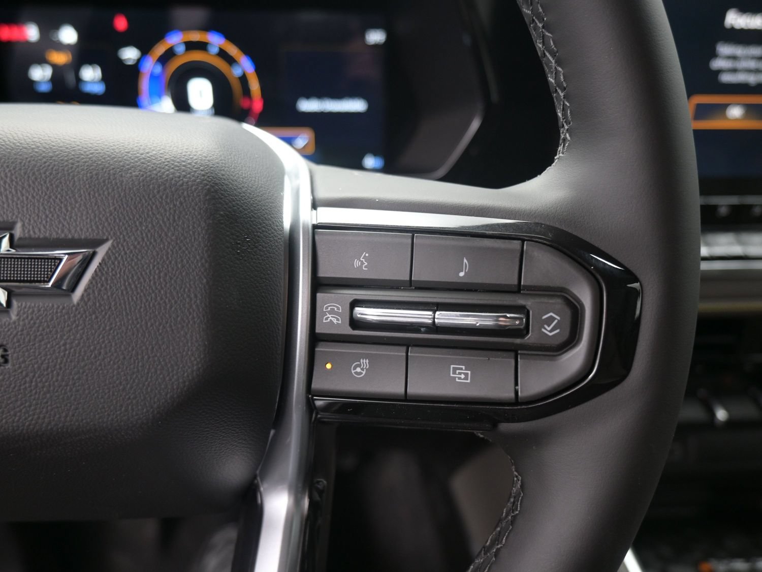 New 2026 Chevrolet Colorado ZR2 w/ Technology Package AWD/4WD image 20