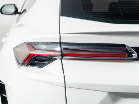 Used 2023 Lamborghini Urus S image 12