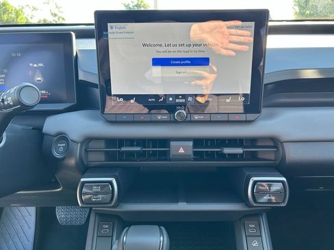 Used 2026 Toyota RAV4 SE AWD/4WD image 19