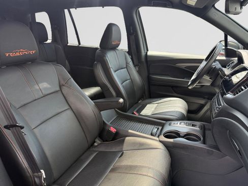Used 2023 Honda Passport TrailSport image 15