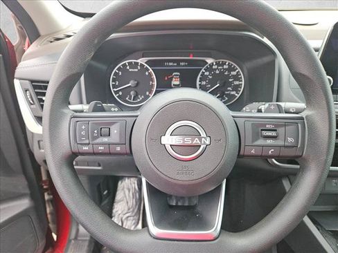 Used 2023 Nissan Rogue S FWD image 10