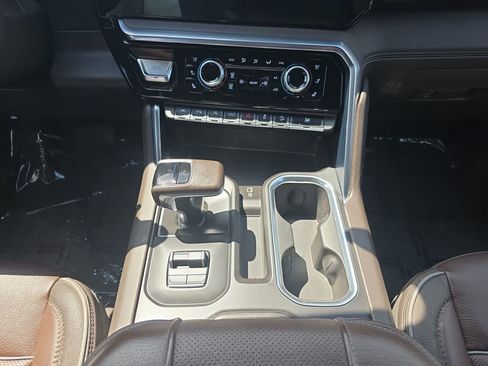 Used 2023 GMC Sierra 1500 Denali AWD/4WD image 12