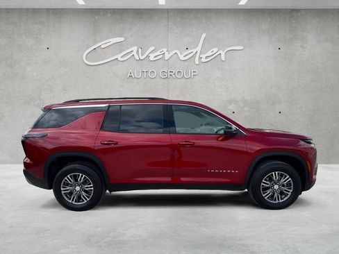 Certified 2024 Chevrolet Traverse LT w/ Trailering Package image 17