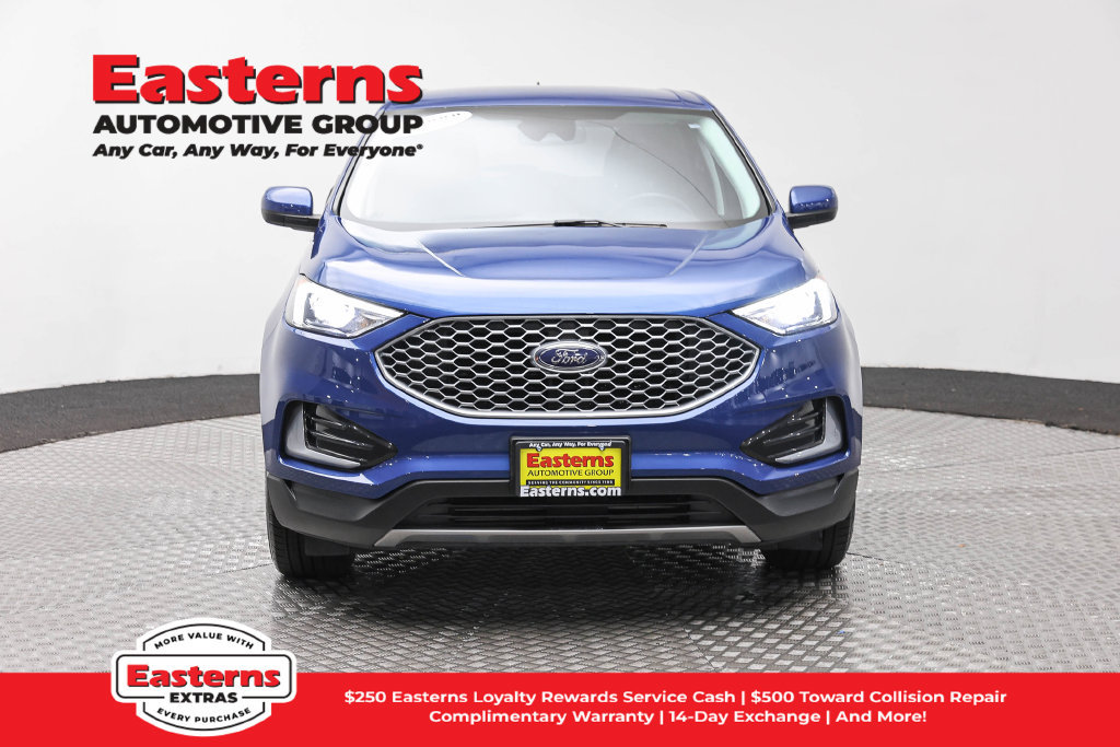 Used 2023 Ford Edge SEL AWD/4WD image 3