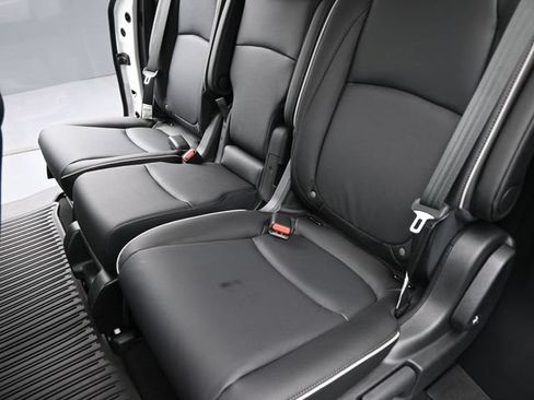 Used 2026 Honda Odyssey Touring image 12