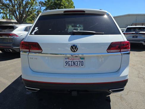 Used 2023 Volkswagen Atlas SE w/ Panoramic Sunroof Package FWD image 5