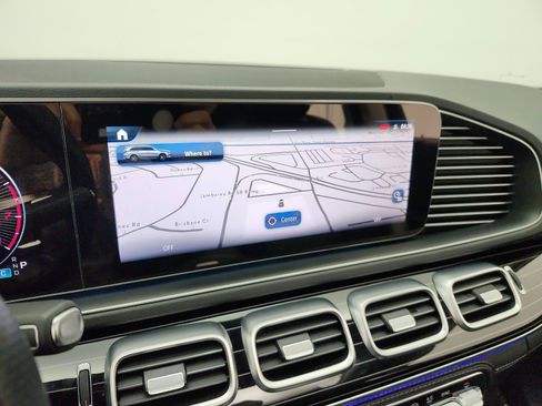 Used 2024 Mercedes-Benz GLS 450 4MATIC image 13