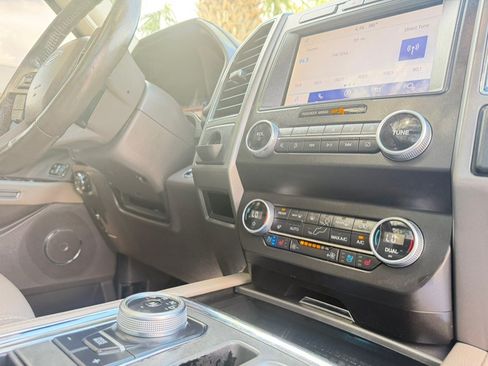Used 2021 Ford Expedition Max XLT RWD image 22
