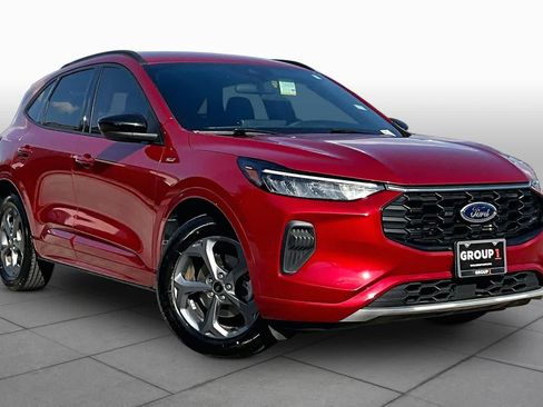 Used 2023 Ford Escape ST-Line w/ Tech Pack #1 FWD image 3