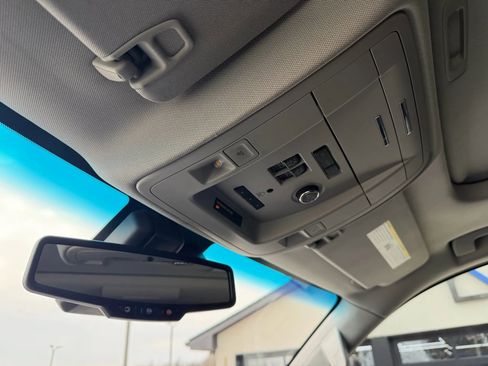 Used 2019 Chevrolet Tahoe Premier image 34