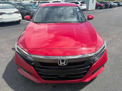 Used 2019 Honda Accord Sport image 2