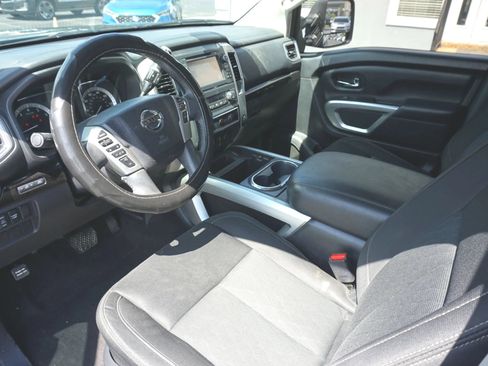 Used 2017 Nissan Titan SV RWD image 25