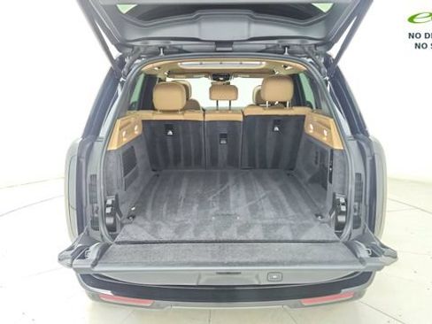Used 2024 Land Rover Range Rover SE AWD/4WD image 14