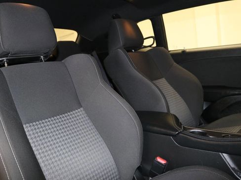 Used 2022 Dodge Challenger GT w/ Driver Convenience Group image 68