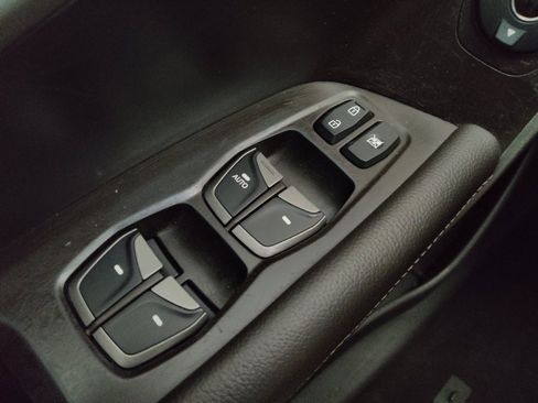 Used 2014 Hyundai Santa Fe Sport w/ Technology Package 04 FWD image 27