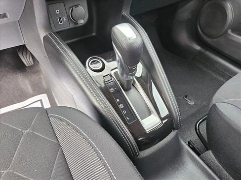 Used 2018 Nissan Kicks S image 17