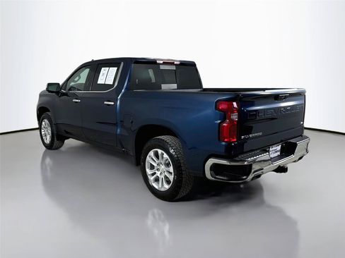 Used 2022 Chevrolet Silverado 1500 LTZ AWD/4WD image 7