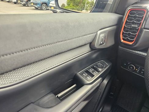 Used 2025 Ford Ranger Raptor AWD/4WD image 27