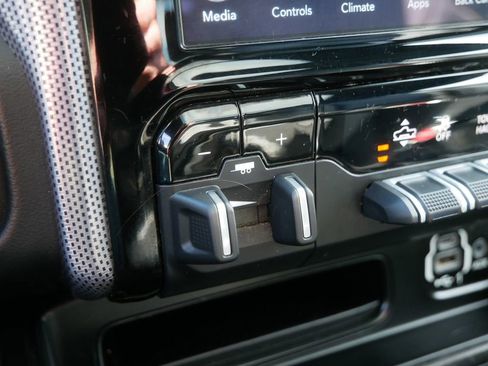 Used 2020 RAM 1500 Limited AWD/4WD image 39