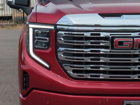 Used 2022 GMC Sierra 1500 Denali w/ Denali Reserve Package AWD/4WD image 47