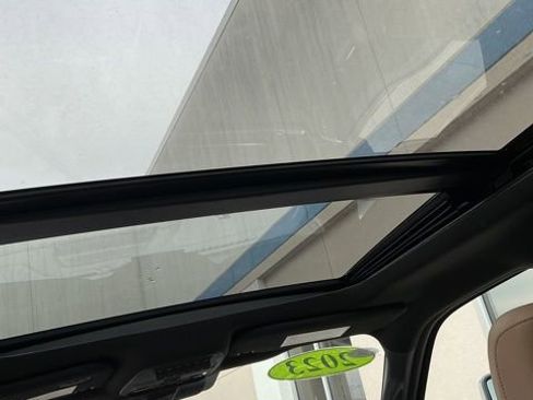 Used 2023 Ford F250 Lariat w/ Chrome Package image 26