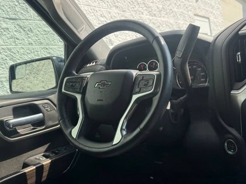 Used 2022 Chevrolet Silverado 1500 LT Trail Boss AWD/4WD image 12