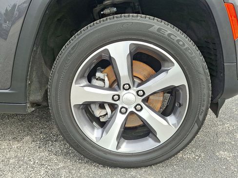 Used 2023 Jeep Grand Cherokee L Limited w/ Trailer Tow Group (B) image 10