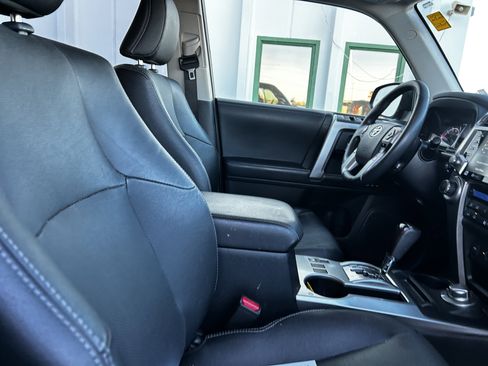 Used 2022 Toyota 4Runner Limited image 12