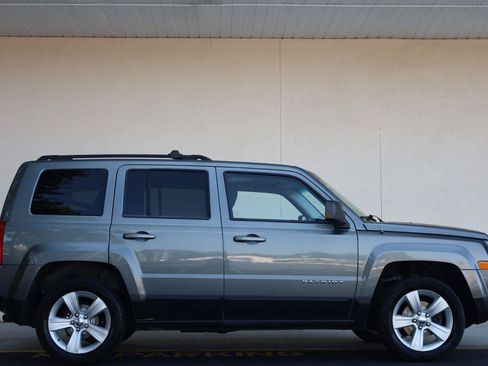 Used 2013 Jeep Patriot Latitude w/ Sun/Sound Group AWD/4WD image 2