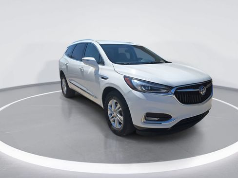 Used 2019 Buick Enclave Essence w/ Trailering Package, 5000 lbs. FWD image 2