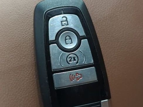 Used 2023 Ford Maverick Lariat w/ Lariat Luxury Package image 30