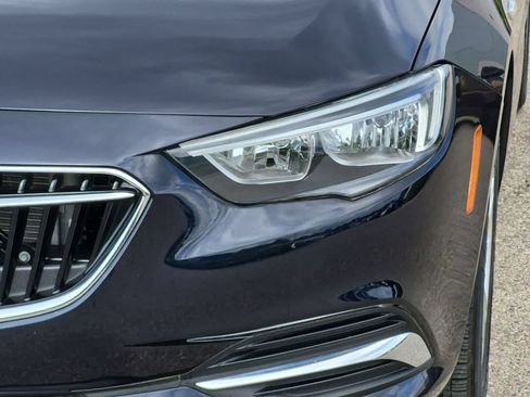 Used 2018 Buick Regal Preferred FWD image 11