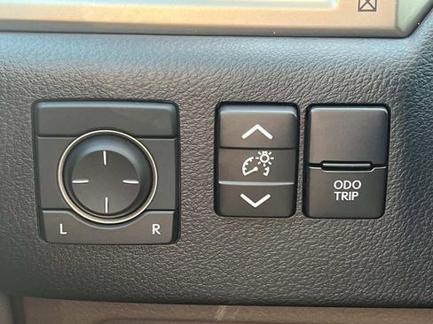 Used 2020 Lexus GX 460 Premium w/ Premium Package AWD/4WD image 35