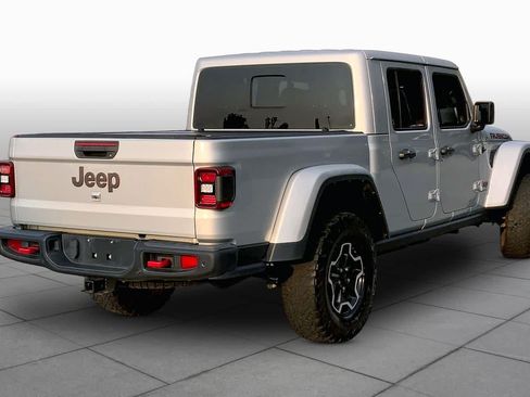Used 2022 Jeep Gladiator Rubicon w/ LED Lighting Group AWD/4WD image 13