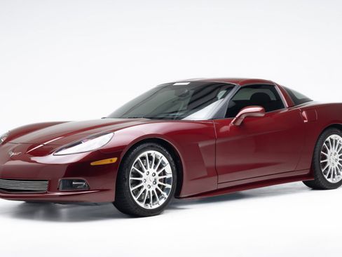 Used 2007 Chevrolet Corvette Coupe w/ Preferred Equipment Group RWD image 5