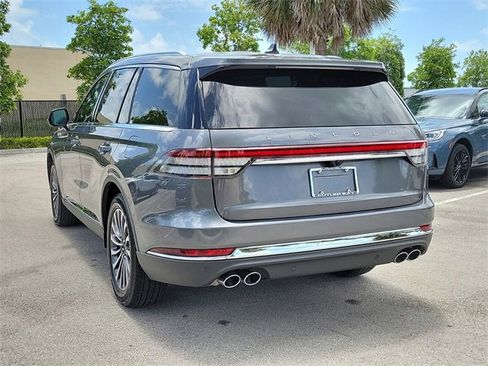 Used 2024 Lincoln Aviator 2WD w/ Premium Package image 4