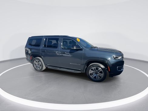 Used 2024 Jeep Wagoneer Series II w/ Flexible Seating Group image 24