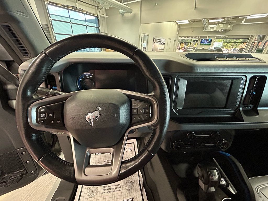 Used 2022 Ford Bronco Black Diamond AWD/4WD image 8