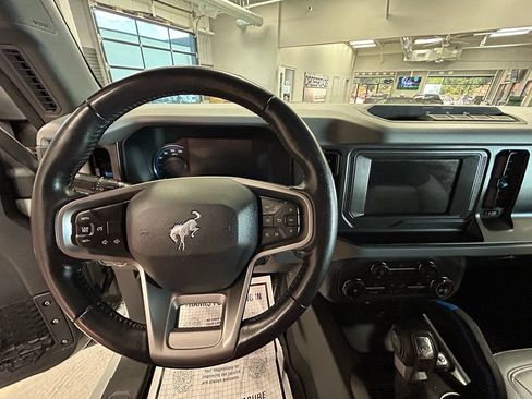 Used 2022 Ford Bronco Black Diamond AWD/4WD image 8