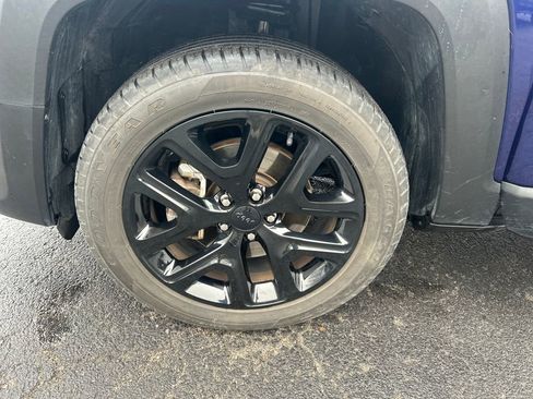 Used 2019 Jeep Renegade Altitude w/ Quick Order Package 2XM image 26