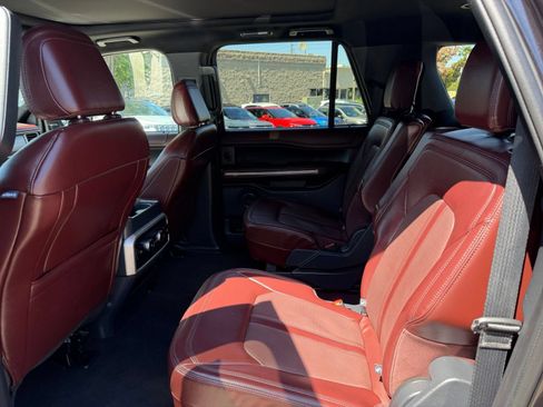 Used 2024 Ford Expedition Max Limited AWD/4WD image 28