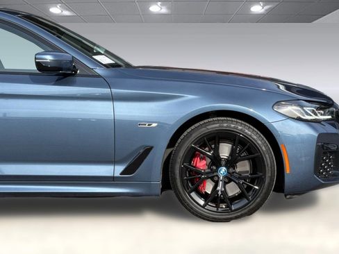 Used 2023 BMW 530e w/ Executive Package RWD image 34