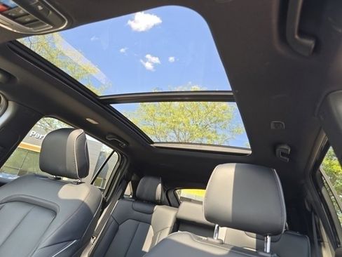 Used 2025 Jeep Wagoneer S Limited image 5