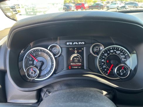 Used 2019 RAM 1500 Big Horn RWD image 10