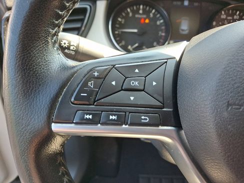 Certified 2022 Nissan Rogue Sport SL image 22