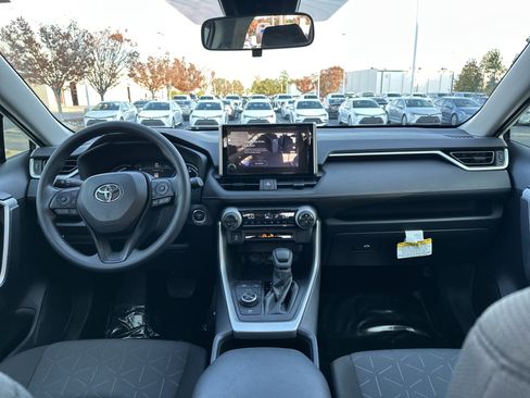Certified 2025 Toyota RAV4 XLE image 29